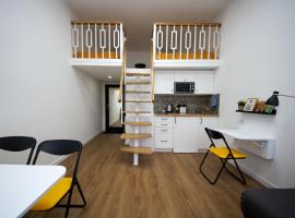 Затишні дворівневі смарт апартаменти, holiday rental in Bila Tserkva