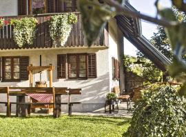 Vineyard cottage Podržaj, hotel in Otočec