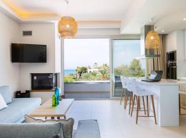 Adelhome - Sea view & walking distance to beach!, hotel di Adelianos Kampos