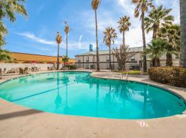 Motel 6-Laredo, TX - North I-35, hotel near Laredo International Airport - LRD, Laredo