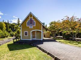 The Gingerbread House - Ohakune, hotell i Ohakune