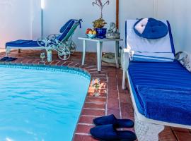 Bleu Cobalt Cottage, apartamento em Franschhoek