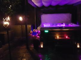 Whirlpool Suite Marrakesch-Lounge, hotel v destinaci Stelle