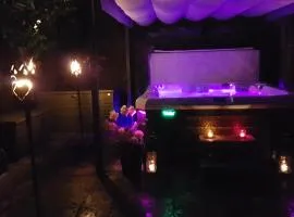 Whirlpool Suite Marrakesch-Lounge
