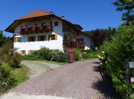 Haus Pichler Apartment, Ferienwohnung in Klobenstein