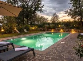 Casa Ciculino 8, Emma Villas