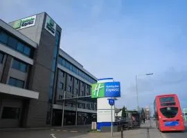 Holiday Inn Express London Heathrow T5 by IHG