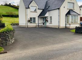 Cloneymore Self Catering House, hôtel à Cushendun