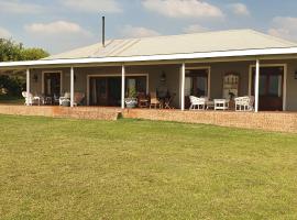 Riverside Farm, hotel in Witbank