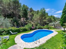 Casa Rosa, con encanto y piscina climatizada, hotell i Frigiliana