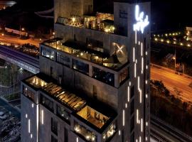 Lee Design Hotel, hotel v destinaci Jongin