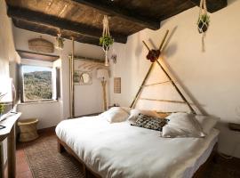 Opera Suites - Il sentiero della felicità, hotel v destinaci Calcata