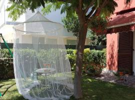 Casa Emel, holiday home sa Potenza Picena