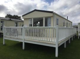 Boquhanran Caravan, Whitley Bay, hotel in Hartley