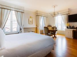 Mercure Moulins Centre Hôtel de Paris, מלון במולאן