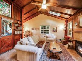 Home on the Range, cottage in Guerneville