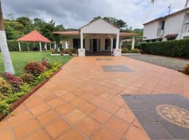 Casa quinta Las Palmas, cabaña o casa de campo en Villavicencio