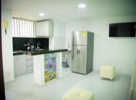 Apartamento Rodadero a media cuadra de la playa, מלון עם חניה בPuerto de Gaira