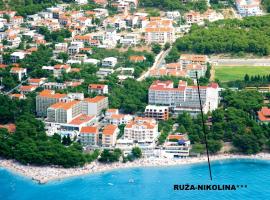 Ruža&Nikolina "1" apartmani - Baška Voda, hotel v destinaci Baška Voda