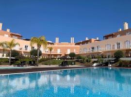 Apartamento VerdeMar Cabanas Gardens by Your Home Algarve, hotel with parking in Cabanas de Tavira