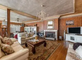 Waou Deluxe Cottage Titulcia