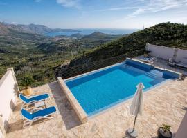 Luxury Apartment Goja with private pool and Jacuzzi near Dubrovnik，Ivanica的度假住所