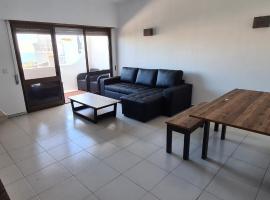 402 - Oura - 2 Bedroomed Apartment - Sea View, готель в Албуфейрі