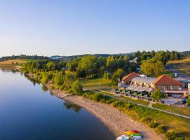 Les Lofts du Grand Lac de Lozère, hotel in zona Domaine de Barres Golf Course, Langogne