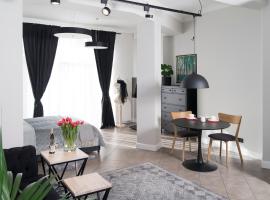 APARTAMENTY LASER STUDIO: Szczecin, Grunwald Square yakınında bir otel