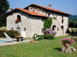 VILLA CASE D'ARNO Tuscany, cool dreams in the uncontaminated nature, pool, pets allowed