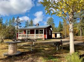 Wilderness in off-grid cabin in Lapland, planinska kuća u gradu 'Nattavaara'