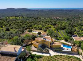 Sunny House, hotel cu parcare din Loulé