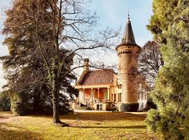 l'Attique du Château, Ferienwohnung in Cormondreche