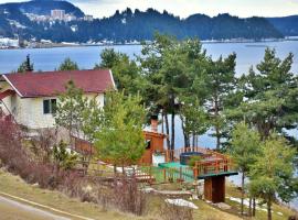 Villa Eti, vakantiewoning aan het strand in Dospat