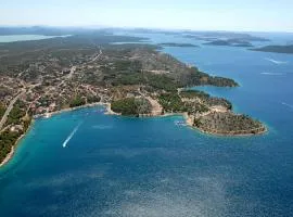 Apartmani "MARKO" Dugovača