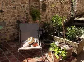 -Parking privé -Maison Entière -Balancoire en intérieur-Coeur historique -La Clef de Honfleur