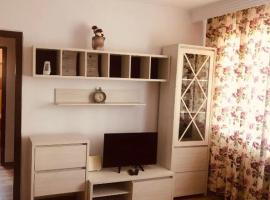 COLORFUL PARADISE, overnatningssted med k&oslash;kken i Piatra Neamţ