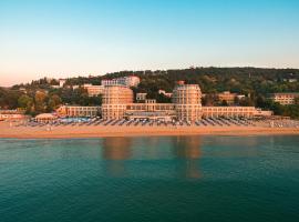 Azalia Beach Hotel Balneo & SPA, hotel in Saints Constantine and Helena