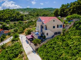 Villa Blue Oasis, hotel em Postira