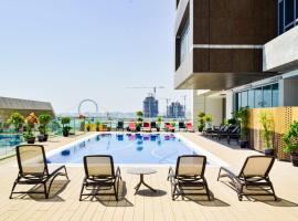 Waterfront Hotel Apartment, hotel con piscina en Lusail