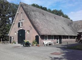 Boerderij De Aarnink, hotel with parking in Heeten