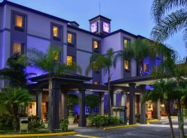Sleep Inn Hotel Paseo Las Damas، فندق في سان خوسيه