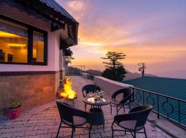 StayVista at Cottage in the Clouds with Heater & Bonfire, hytte i Mussoorie