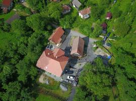 Pensiunea Energy, hotel with parking in Căpuşu Mic