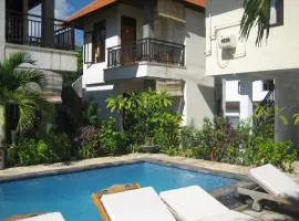 Lucky Paradise Bungalows on The Beach
