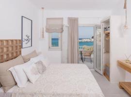 Vivere InBlue - Deluxe apartment over the sea, hotel em Pera Gyalos