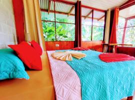 The Sunset Tucano Lodge, hotel a Bahía Drake