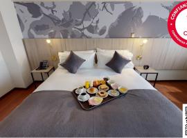 Hotel Brasilia, hotel near Santiago International Airport - SCL, Santiago