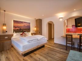 La Tambra - Residence - Central with Restaurant, hotel in Santa Cristina in Val Gardena