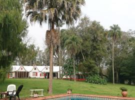 Estancia las Mercedes cabaña, hotel a Eldorado